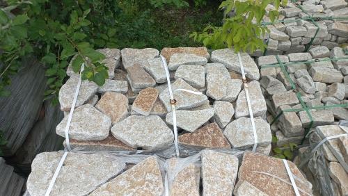 Гранитный плитняк галтованный для парковки купить в Тамбове