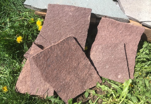 Плитняк лемезит бордовый для цоколя 1,5-2 см купить в Тамбове