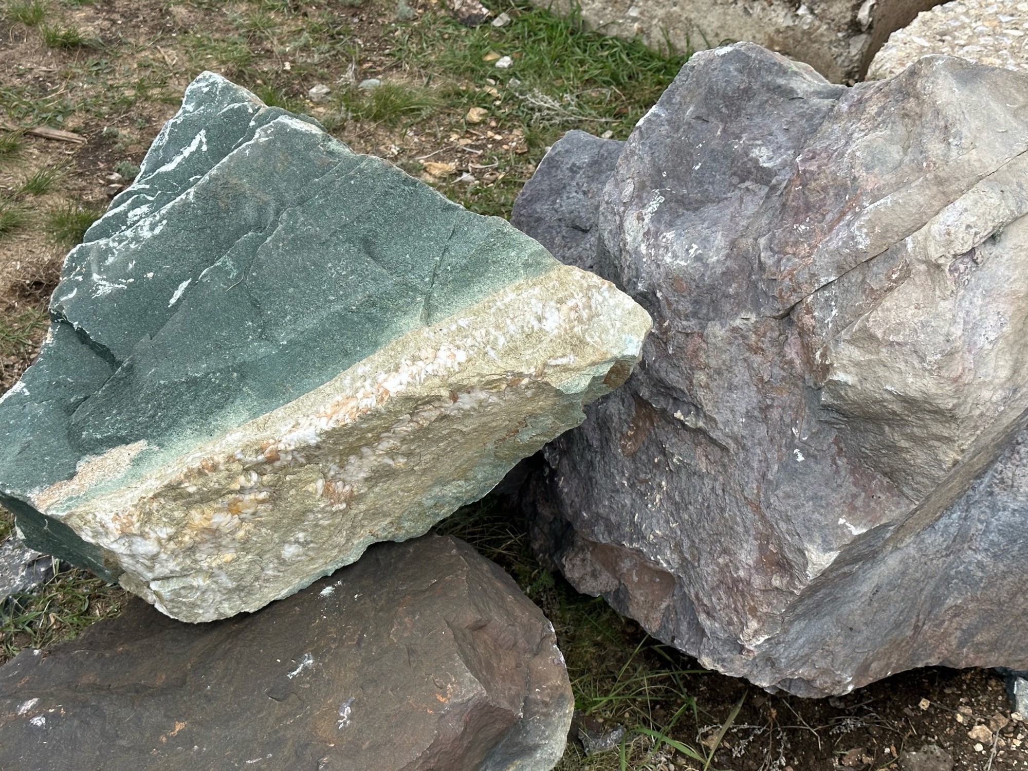 Камни для ландшафтного дизайна зелёные 10-60 килограмм купить в Тамбове