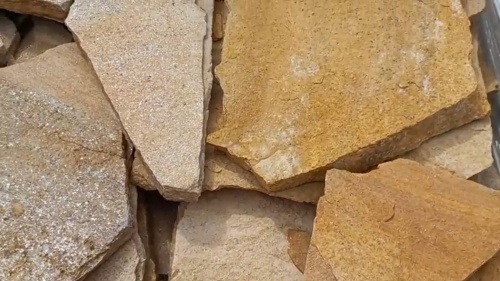 Плитняк златолит жёлтый для цоколя купить в Тамбове