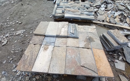 Плитка пилёная златолит Уральский для цоколя, отмостки купить в Тамбове