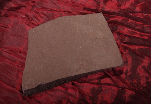 Плитняк лемезит бордовый для цоколя 1,5-2 см купить в Тамбове