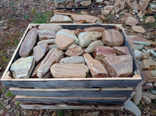 Златолит жёлтый, жёлто-зелёный глыбки и валуны для ланшафтного дизайна купить в Тамбове