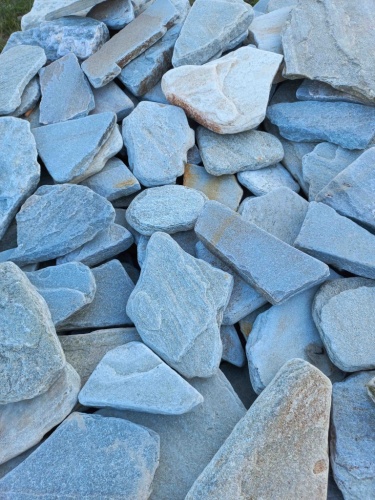 Плитняк златолит зелёный галтованный для цоколя купить в Тамбове