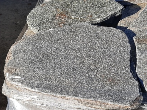 Златолит серебристый галтованный для цоколя купить в Тамбове