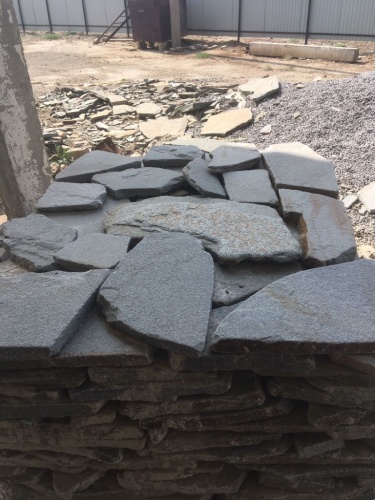 Златолит серебристый галтованный для цоколя купить в Тамбове